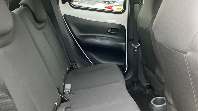 Toyota Aygo X 1.0 VVT-i Edge 5dr Petrol Hatchback